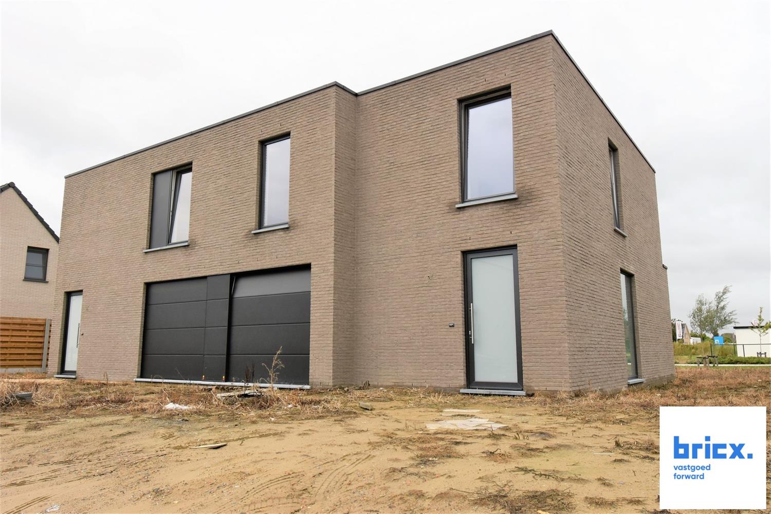 6 MODERNE HALFOPEN WONINGEN - Tijdloze woningen, traditioneel gebouwd
